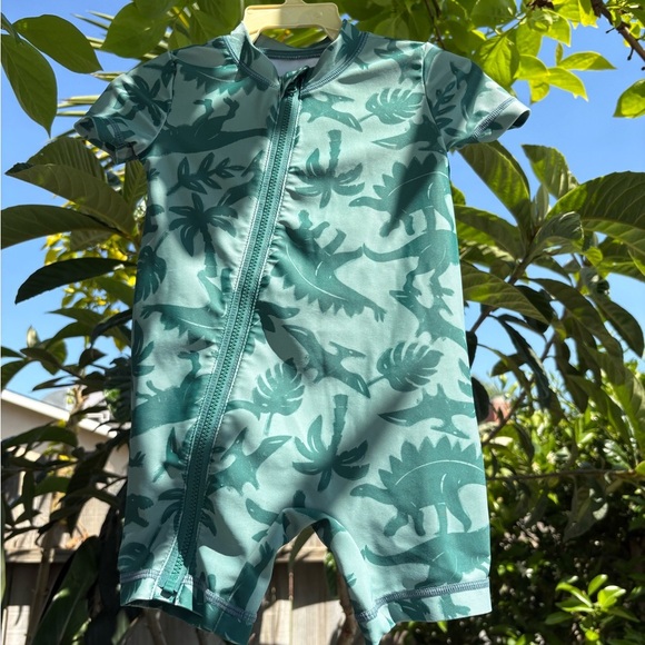 Carter’s Bundle 1-Long Sleeve & 1-Short Sleeve Rash Guard One Piece Swimsuits - Picture 4 of 6
